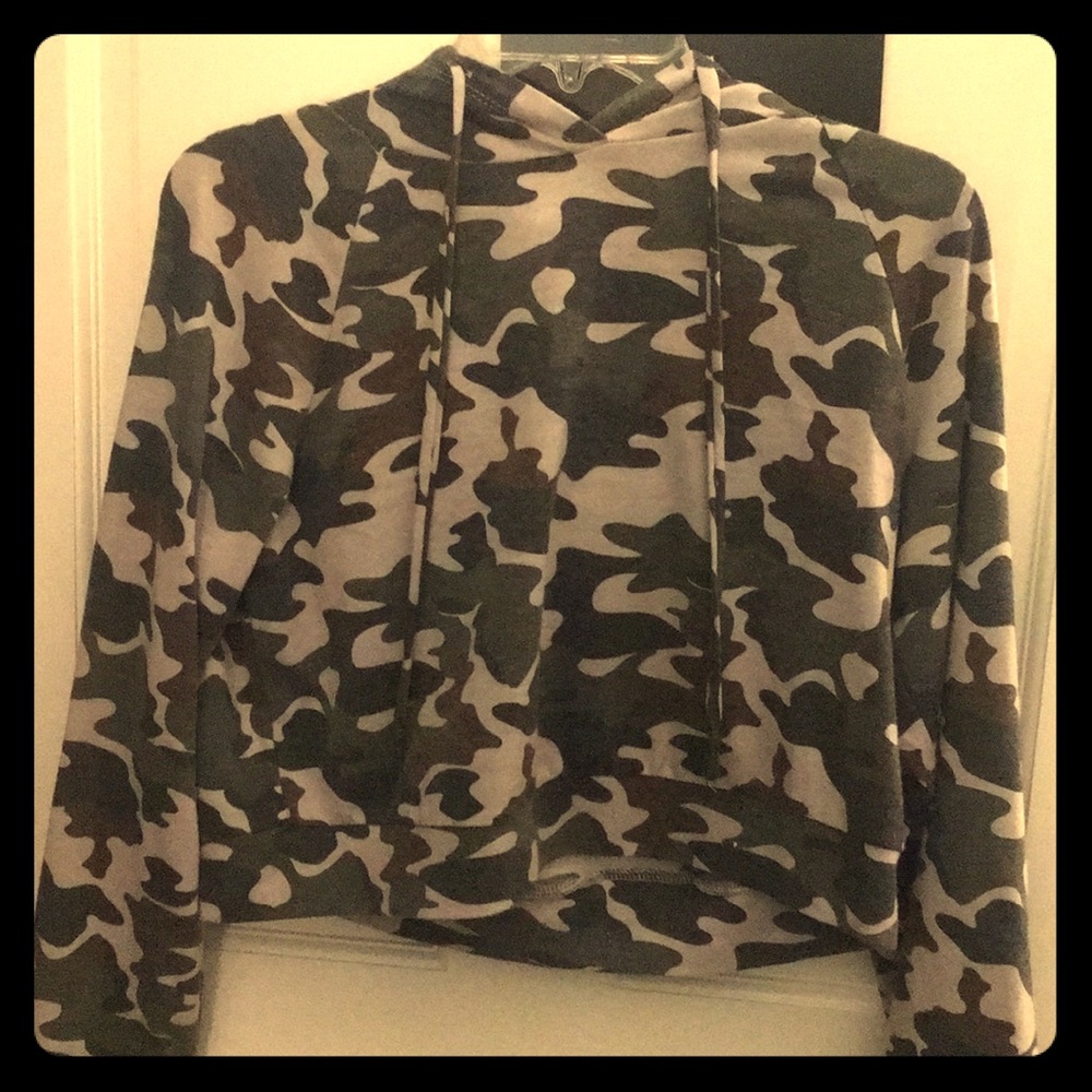 cropped hoodie